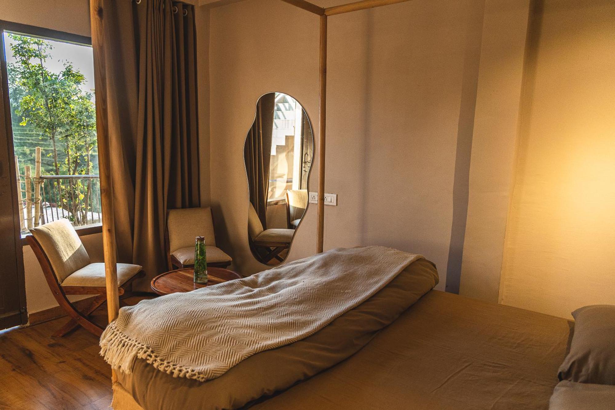 Exstasy Stays - Bathtub Rooms & Cafe - Your Romantic & Cozy Getaway - Thhpsociety - Mukteshwar Esterno foto