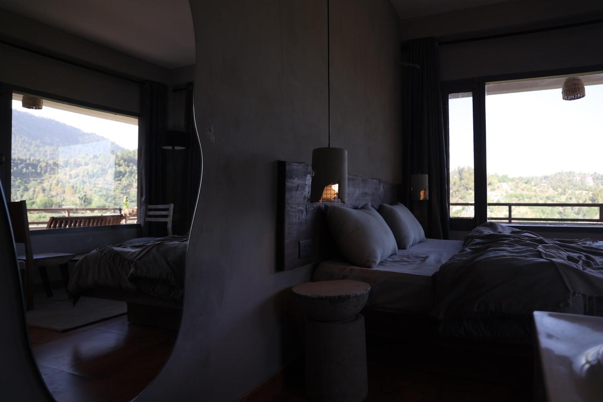Exstasy Stays - Bathtub Rooms & Cafe - Your Romantic & Cozy Getaway - Thhpsociety - Mukteshwar Esterno foto