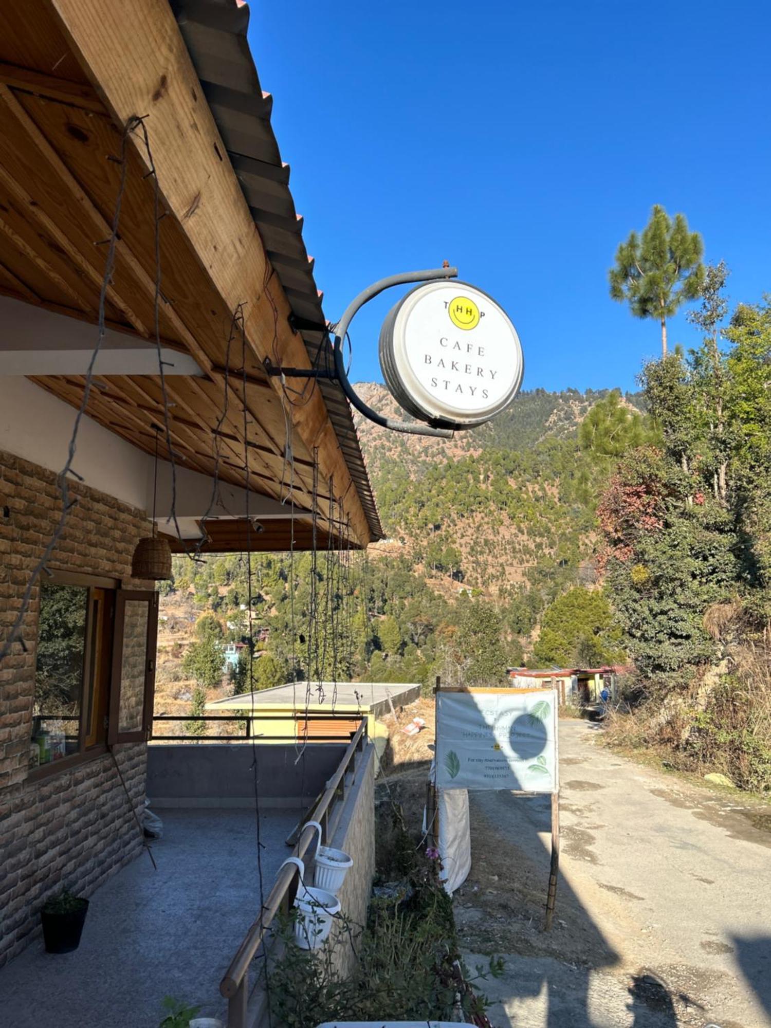 Exstasy Stays - Bathtub Rooms & Cafe - Your Romantic & Cozy Getaway - Thhpsociety - Mukteshwar Esterno foto