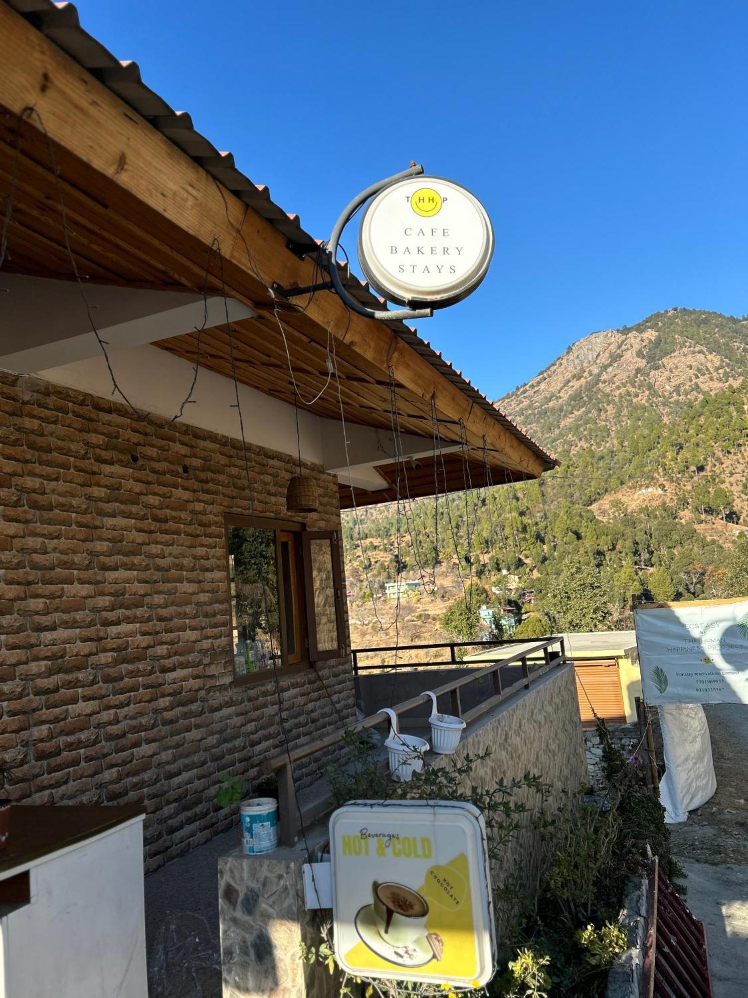 Exstasy Stays - Bathtub Rooms & Cafe - Your Romantic & Cozy Getaway - Thhpsociety - Mukteshwar Esterno foto