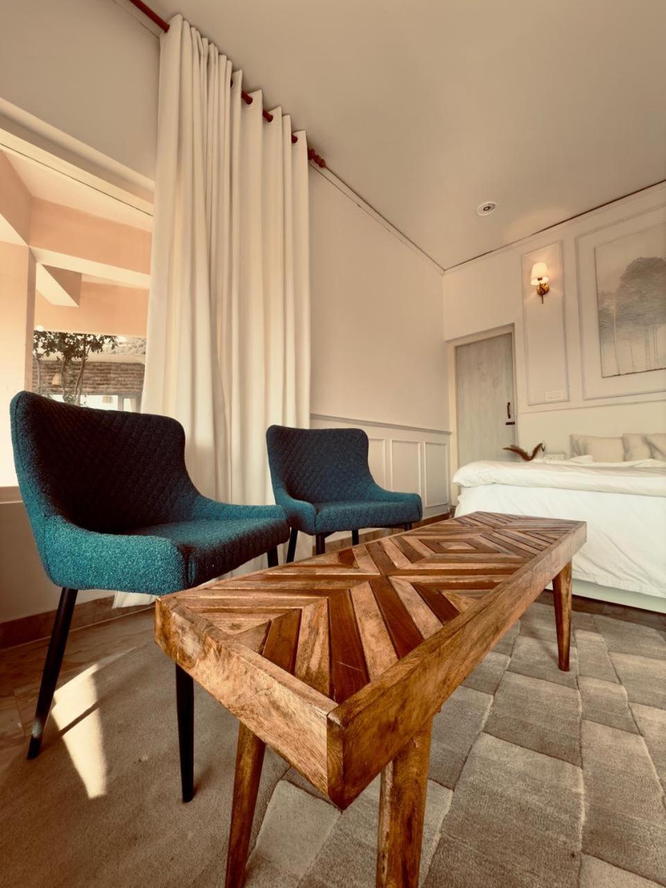 Exstasy Stays - Bathtub Rooms & Cafe - Your Romantic & Cozy Getaway - Thhpsociety - Mukteshwar Esterno foto