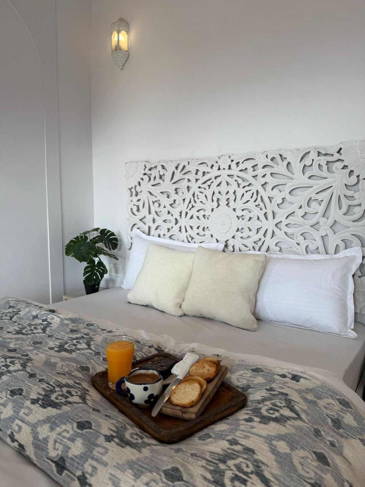 Exstasy Stays - Bathtub Rooms & Cafe - Your Romantic & Cozy Getaway - Thhpsociety - Mukteshwar Esterno foto